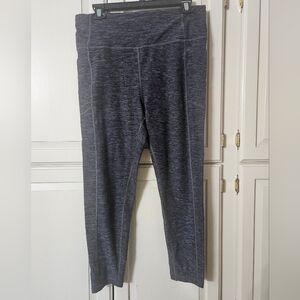 Size 14 Victoria's Secret leggings with side pockets